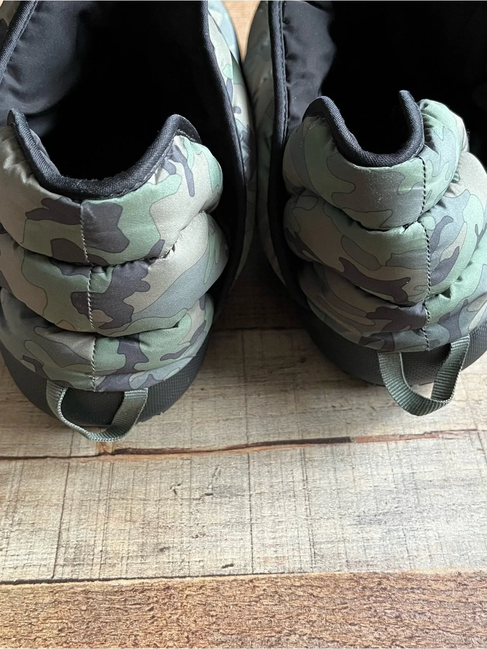 The North Face Camo Puffer Slip-On Shoes - Picture 3 of 8